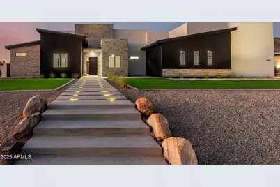 8304 E Quill Street, Mesa, AZ 85207 - Photo 2