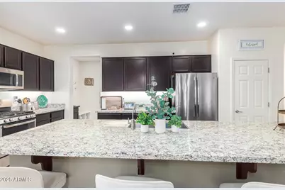 22173 N 101st Drive, Peoria, AZ 85383 - Photo 6