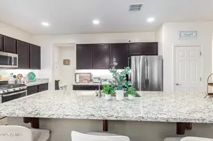 22173 N 101st Dr, Peoria, AZ 85383 - Photo 6