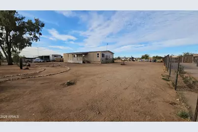 26700 S Grandview Drive, Congress, AZ 85332 - Photo 2