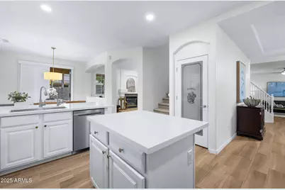 251 W Flamingo Drive, Chandler, AZ 85286 - Photo 10