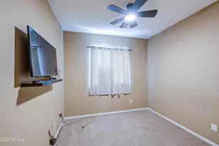 754 N Laguna Dr, Gilbert, AZ 85233 - Photo 32