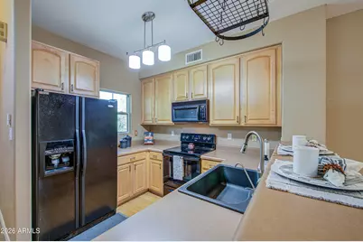754 N Laguna Drive, Gilbert, AZ 85233 - Photo 8