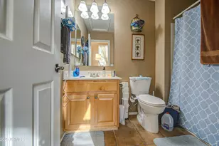 754 N Laguna Dr, Gilbert, AZ 85233 - Photo 14