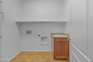 42468 W Palmyra Ct, Maricopa, AZ 85138 - Photo 10