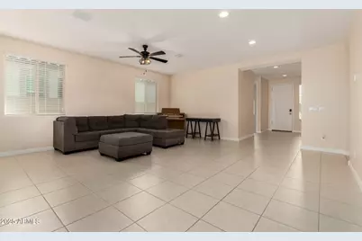 12324 W Wagon Wheel Drive, Glendale, AZ 85307 - Photo 8