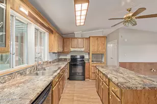 17825 N 7th St, Phoenix, AZ 85022 - Photo 16