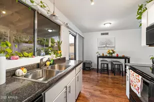 1910 E Sandra Terrace, Phoenix, AZ 85022 - Photo 12