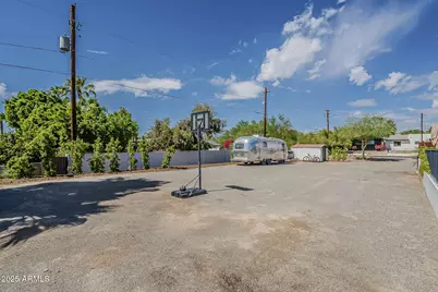 2151 E Aurelius Avenue, Phoenix, AZ 85020 - Photo 40