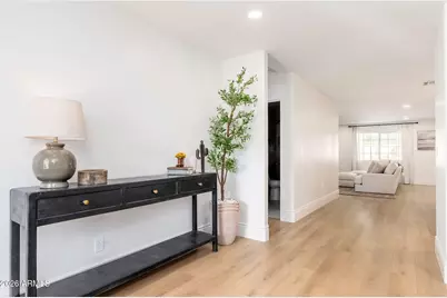 4030 E Fairmount Avenue, Phoenix, AZ 85018 - Photo 6