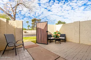 7817 E Valley Vista Dr, Scottsdale, AZ 85250 - Photo 6