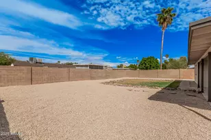 3210 E Helena Dr, Phoenix, AZ 85032 - Photo 28