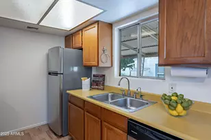 1223 E Minnezona Ave, Phoenix, AZ 85014 - Photo 8