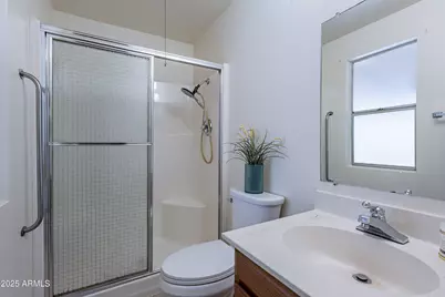 1223 E Minnezona Avenue, Phoenix, AZ 85014 - Photo 16