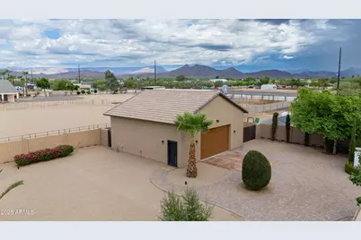 806 W Desert Ranch Road, Phoenix, AZ 85086 - Photo 14