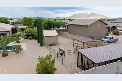 806 W Desert Ranch Road, Phoenix, AZ 85086 - Photo 12