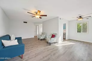 13232 N 98th Ave, Sun City, AZ 85351 - Photo 8