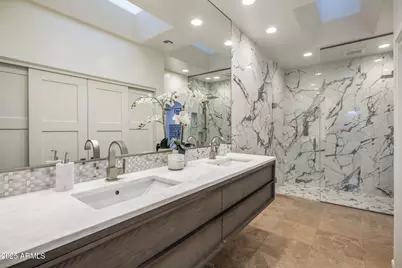 8401 N 84th Place, Scottsdale, AZ 85258 - Photo 12