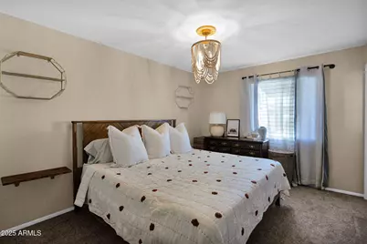 3356 W Mauna Loa Lane, Phoenix, AZ 85053 - Photo 8