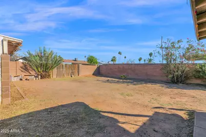 3356 W Mauna Loa Lane, Phoenix, AZ 85053 - Photo 24