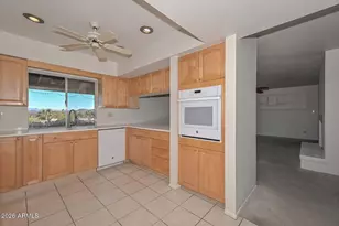 13013 N Surrey Cir, Phoenix, AZ 85029 - Photo 12