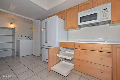 13013 N Surrey Circle, Phoenix, AZ 85029 - Photo 16