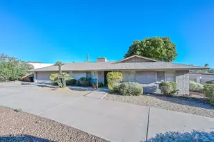 13013 N Surrey Cir, Phoenix, AZ 85029 - Photo 2