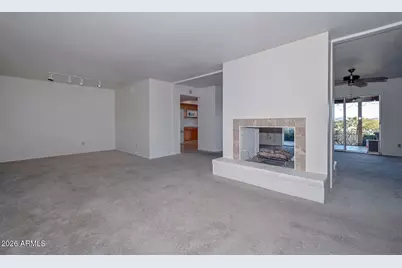 13013 N Surrey Circle, Phoenix, AZ 85029 - Photo 6