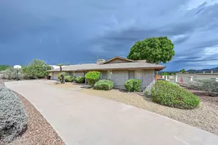 13013 N Surrey Cir, Phoenix, AZ 85029 - Photo 32