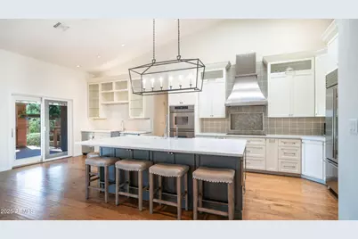 3835 E Talowa Street, Phoenix, AZ 85044 - Photo 1