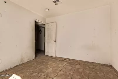 1312 W Sunland Avenue, Phoenix, AZ 85041 - Photo 14