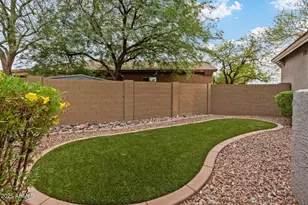 2403 W Kit Carson Ct, Phoenix, AZ 85086 - Photo 30