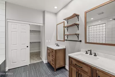 2403 W Kit Carson Court, Phoenix, AZ 85086 - Photo 20