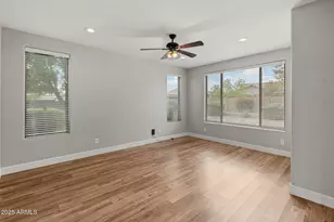 2403 W Kit Carson Ct, Phoenix, AZ 85086 - Photo 10