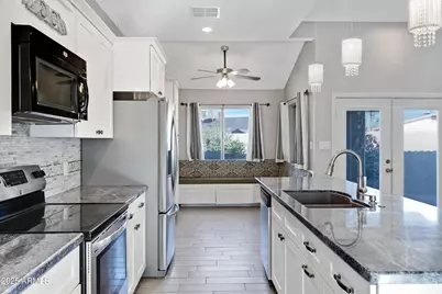 792 W El Monte Place #8, Chandler, AZ 85225 - Photo 16