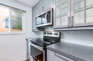 4848 N 73rd St, Scottsdale, AZ 85251 - Photo 10