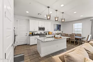 654 S Beebe St, Gilbert, AZ 85296 - Photo 14