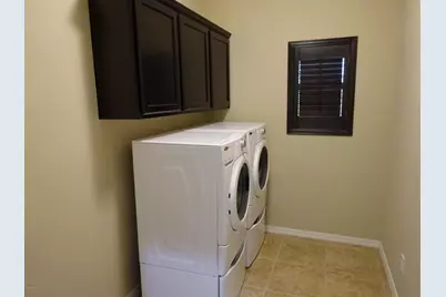 2158 W Scully Drive, Phoenix, AZ 85023 - Photo 2