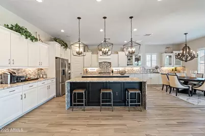 18231 N 66th Place, Phoenix, AZ 85054 - Photo 10