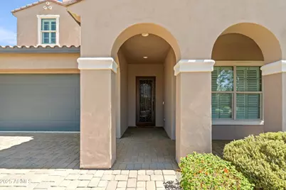 18231 N 66th Place, Phoenix, AZ 85054 - Photo 2