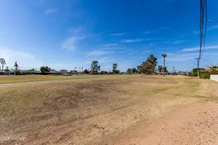 12414 N Pebble Beach Dr, Sun City, AZ 85351 - Photo 30