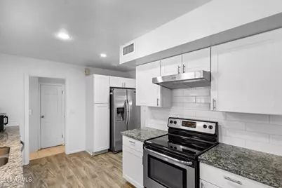 10939 W Sun City Boulevard, Sun City, AZ 85351 - Photo 16