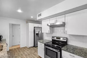 10939 W Sun City Blvd, Sun City, AZ 85351 - Photo 16