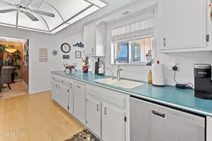 10229 W Bolivar Dr, Sun City, AZ 85351 - Photo 6