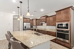 1080 N 153rd Dr, Goodyear, AZ 85338 - Photo 6