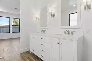 1070 E Yellowstone Pl, Chandler, AZ 85249 - Photo 32