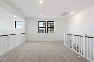 1070 E Yellowstone Pl, Chandler, AZ 85249 - Photo 18