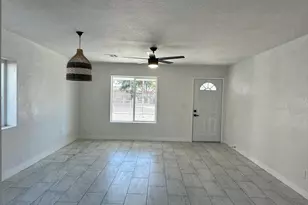 2250 E Willetta St, Phoenix, AZ 85006 - Photo 8