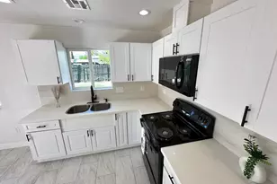 2250 E Willetta St, Phoenix, AZ 85006 - Photo 44