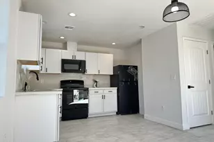 2250 E Willetta St, Phoenix, AZ 85006 - Photo 38